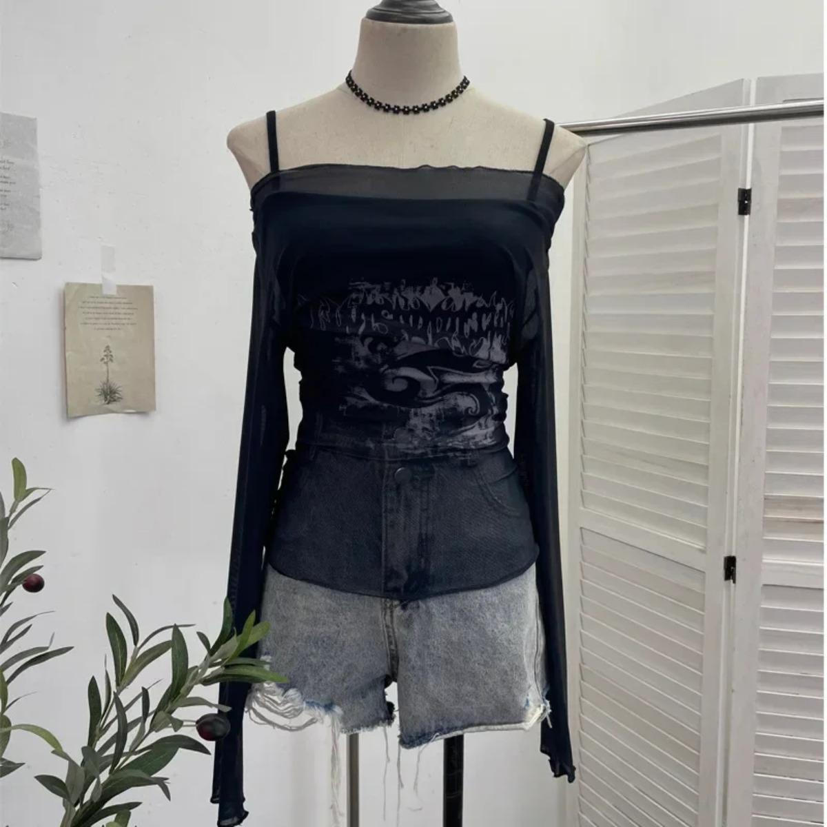 

2KWEIRD Жіночий Ретро Y2K Гаряча Дівчина З Одним Плечем Сітчастий Сонцезахисний Накидка Майка Футболка з Довгим Рукавом Костюм з Двох Предметів Повсякденний Наряд One Size чорний