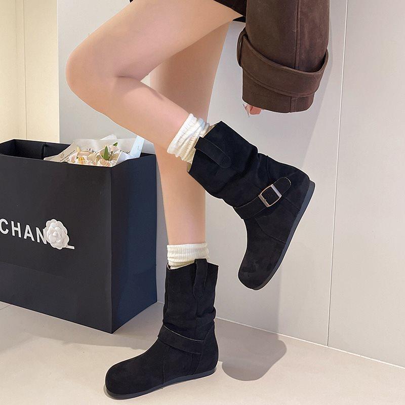 New retro beauty 2025 slim pile inner heightening boots women's autumn pleated rad belt buckle brown short boots