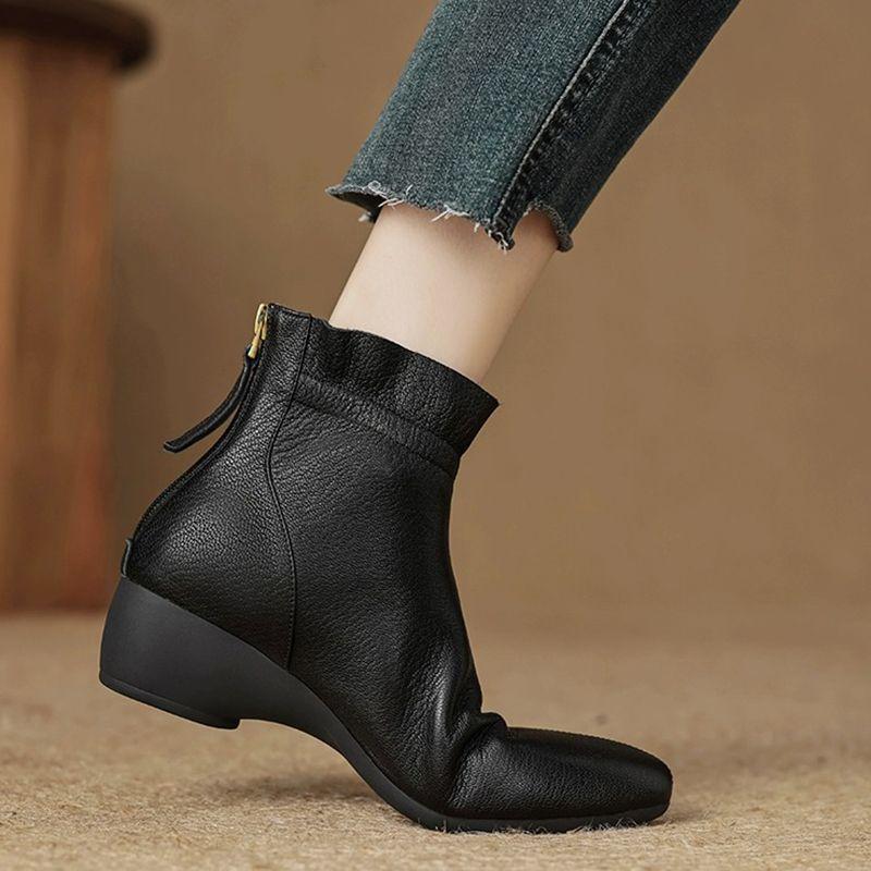 ~ French small ankle boots~ 2024 autumn and winter new product simple wedge heel women's short boots soft leather thick heel and ankle boots single b