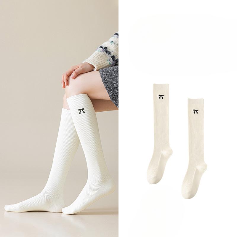 

Женские весенне-осенние модные новые однотонные хлопковые носки с вышивкой из махры 1 pair молочный белый