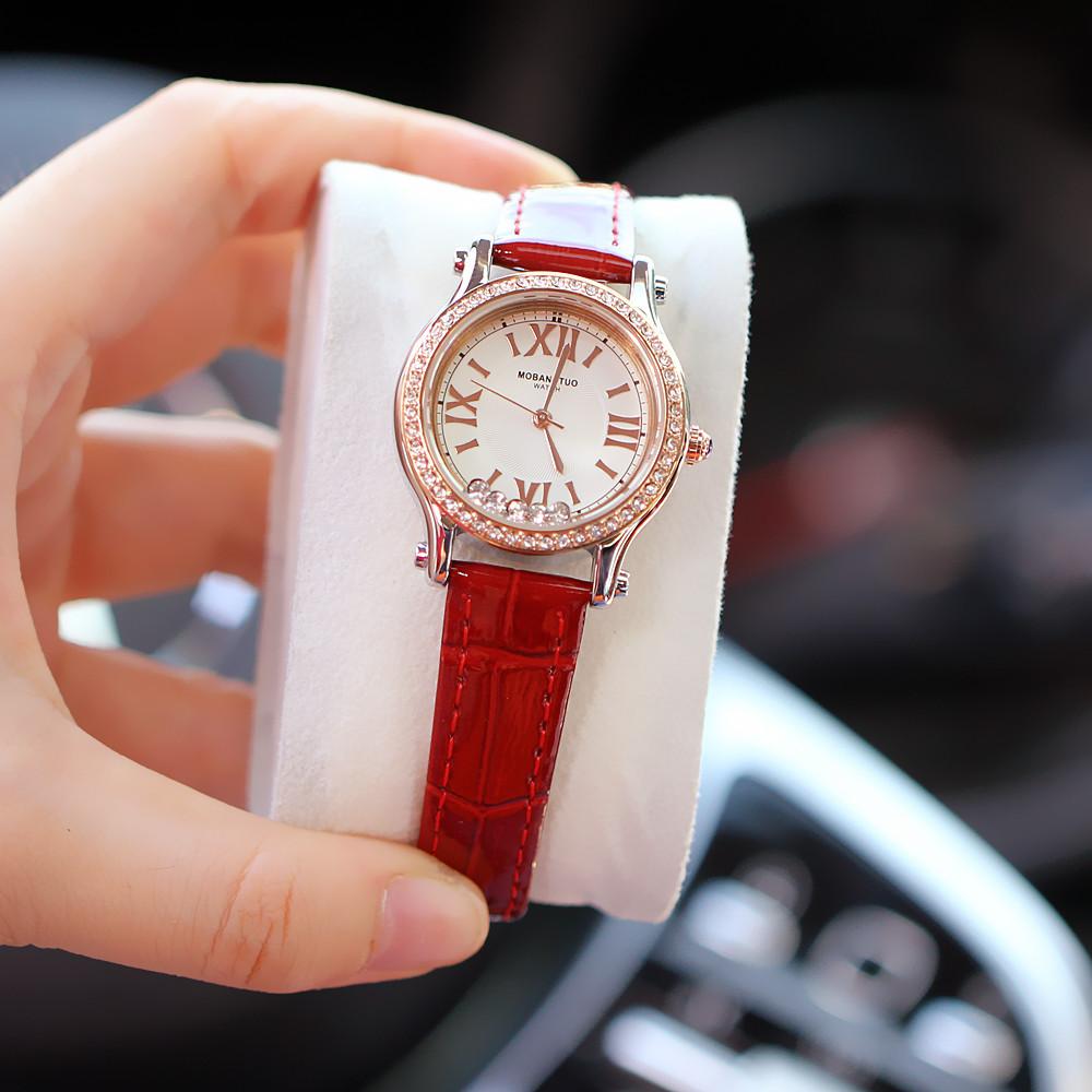 Fashion Ladies Watch Flowing Diamond Pointer Roman Steel Belt Diamond Quartz Waterproof Watch