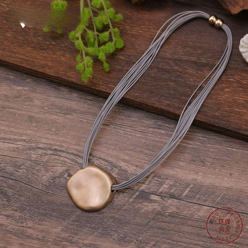 Geborsteld Zilver Leer Touw Hanger Onregelmatig Hand Geborsteld Verguld Vrouwen Magnetische Gesp Ketting