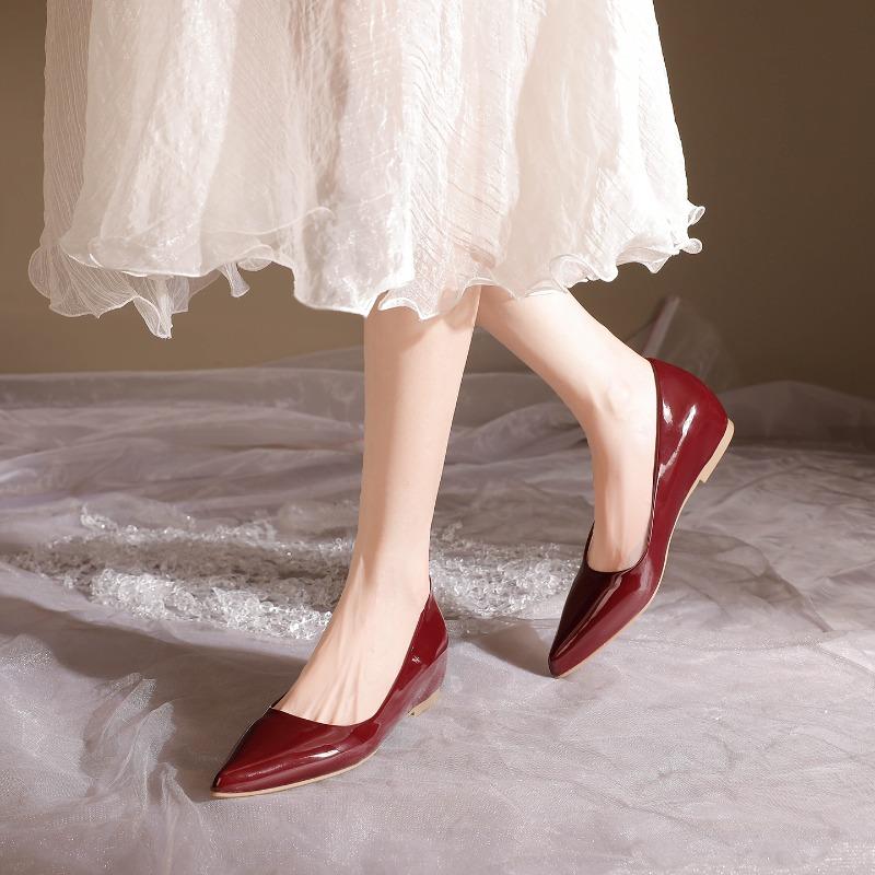 2025 New French Luxury Women Shoes Autumn New Comfort Soft Leather Low Heel Elegant Pointed Toe Single Shoes Office Pumps