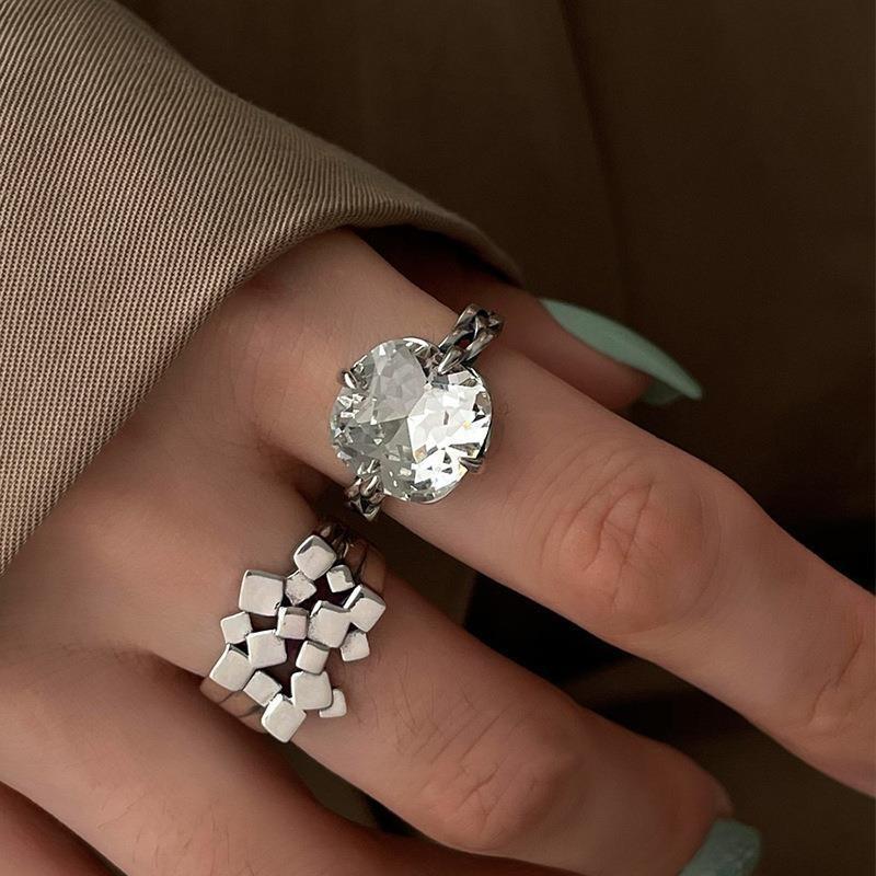 Adjustable Elegant Copper Ring For Women With Bold Geometric Shapes And Appeal Timeless