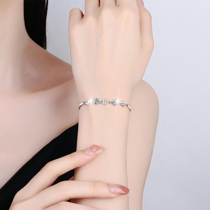 S925 Sterling Silver Bracelet Lucky Five Leaf Clover Women Fashion Jewelry with Moissanite