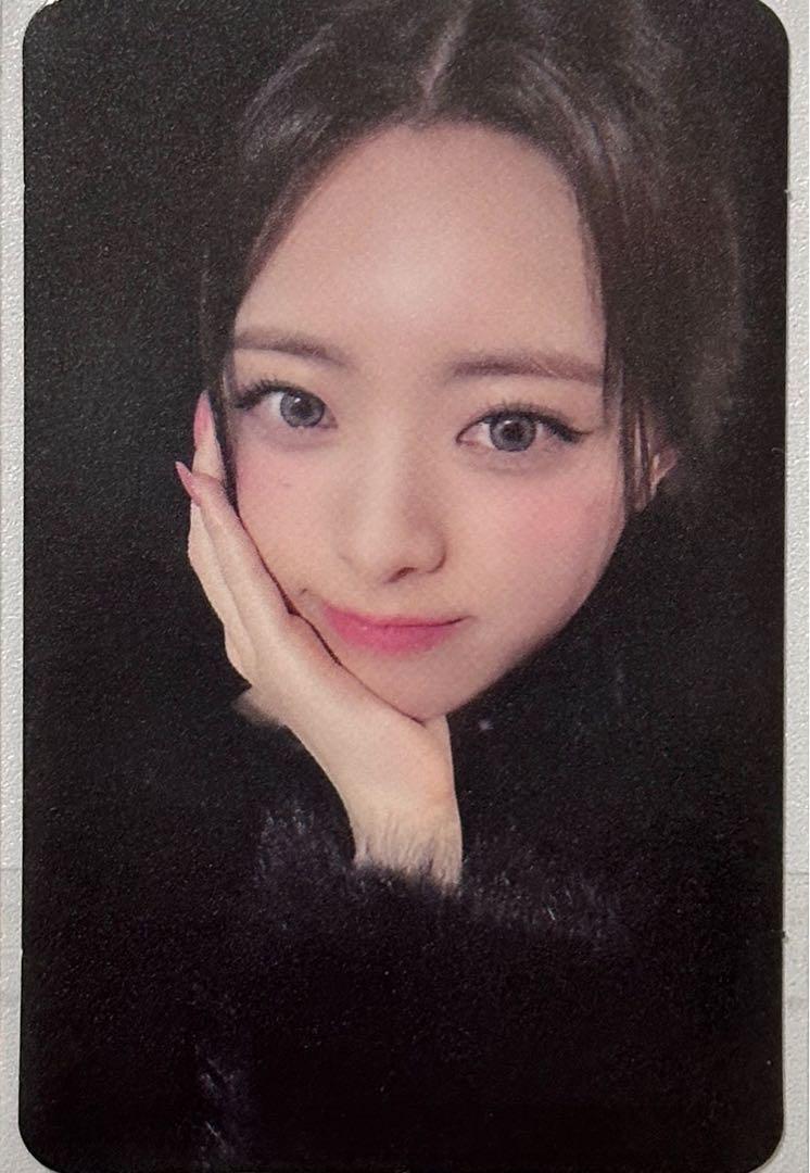 

[USED] ITZY CHESHIRE Yuna Yizhiyu Chinese Bonus Limited Trading Card