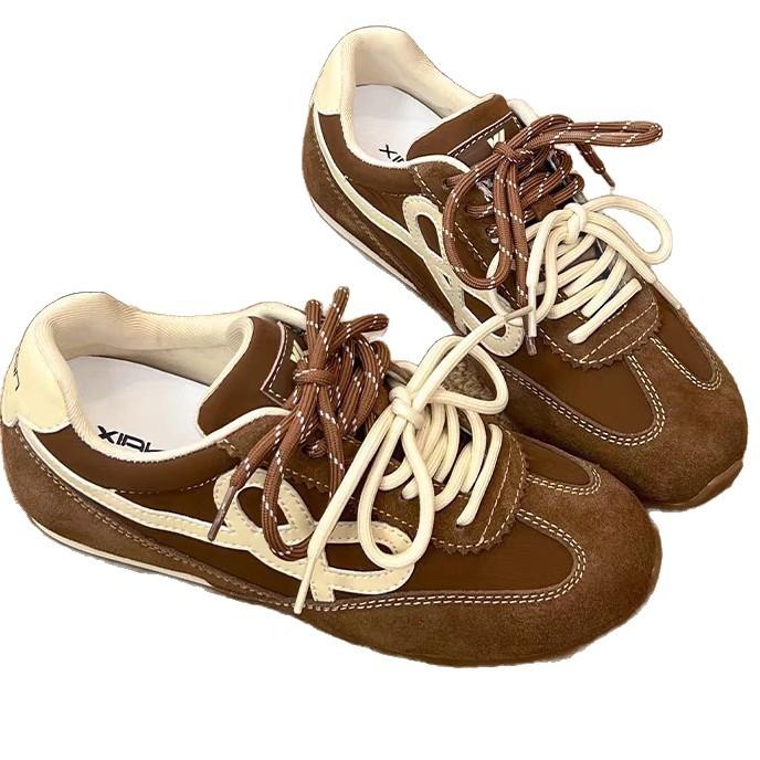 Dong Xuan te same 2025 jesień nowe retro płynne serce cukierek przekrzywiona głowa niemiecki trening buty Forrest Gump wewnętrzne zwiększenie wysokości sport i wypoczynek