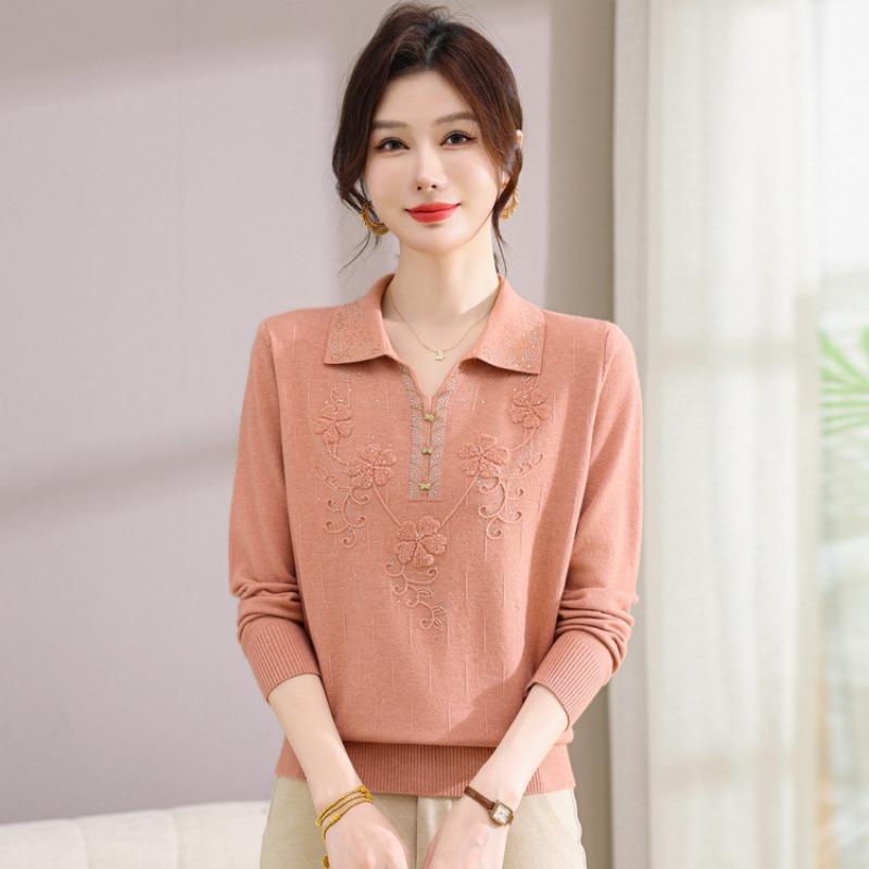 Middle-aged and Elderly Women's Autumn Sweater Long-sleeved Age-reducing Knitted Sweater Fashionable Mother's Autumn Lapel Bottoming Top
