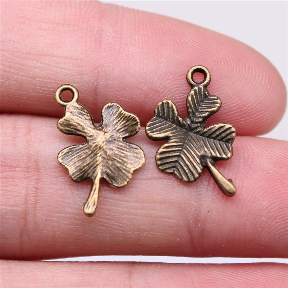 20pcs Clover Charms Tibetan Bronze Silver Color Pendants Antique Jewelry Making DIY Handmade Craft