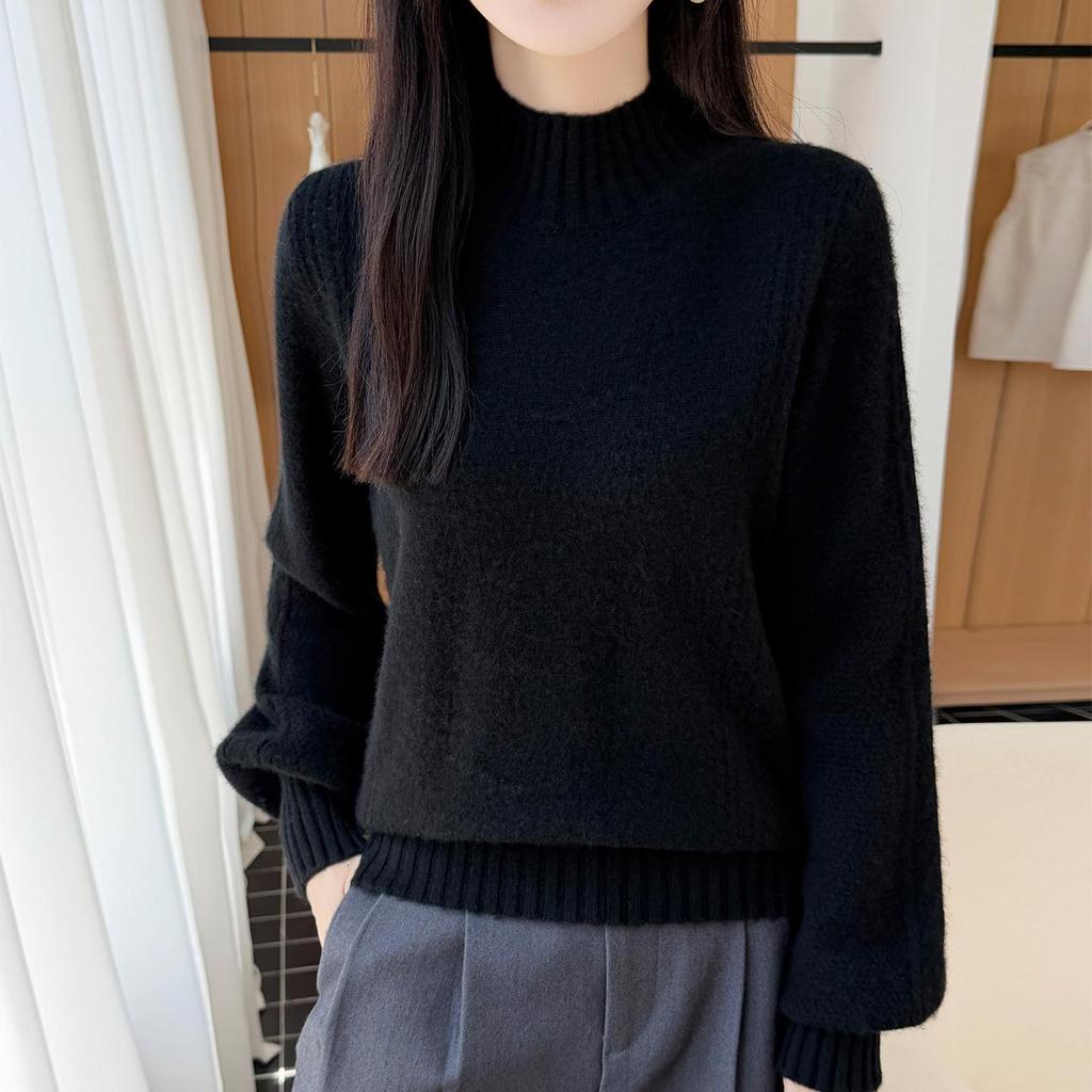 2026 Autumn/Winter Pure Wool Thickened Knitwear: Women's Long Sleeve Hollow Sweater with Half-High Collar