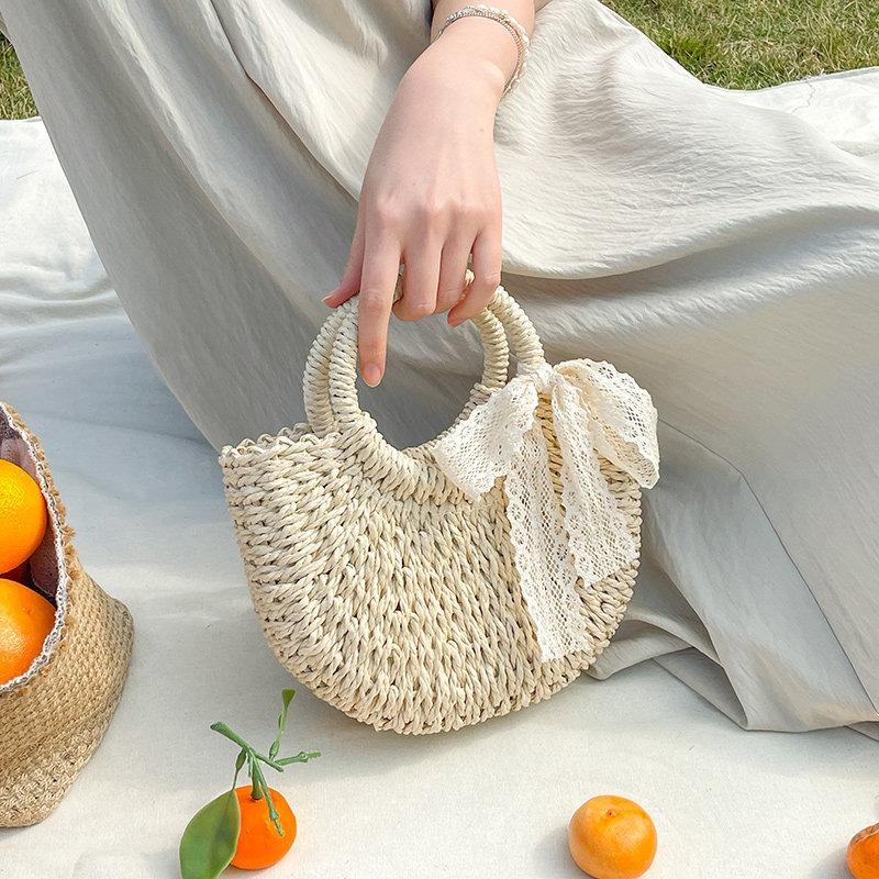 Summer woven bag women's niche design semi-round straw woven bag leisure vacation wind beach bag women's portable messenger bag