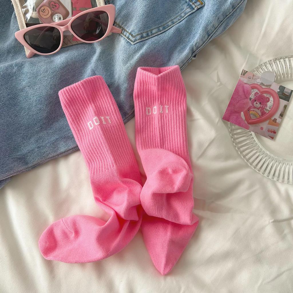 Women's Socks Fashion Letter Mid Length Socks Pink Black Green Spring and Autumn Outwear Mesh Red Cotton Sports Streetwear Socks