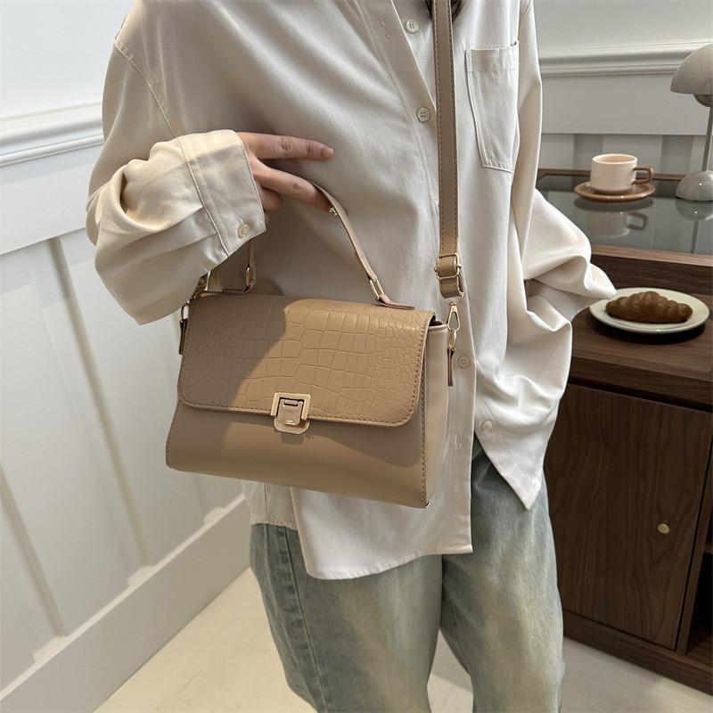 Fashionable Pu Leather Shoulder Bag For Women Classic Square Crossbody Handbag