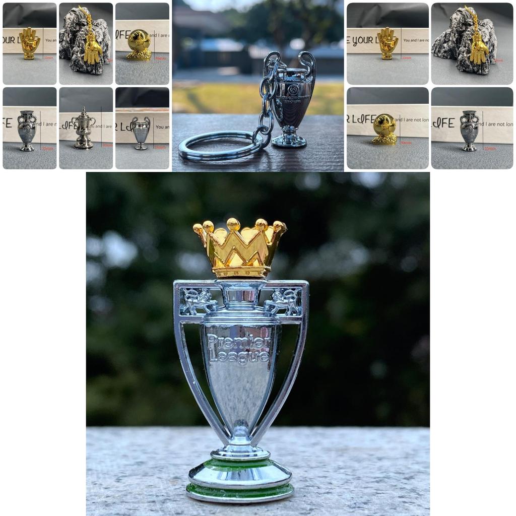 Exquisiter Schlüsselanhänger mit Weltmeisterschafts-Fußballtrophäe aus Zinklegierung, perfektes Erinnerungsgeschenk für Sportfans