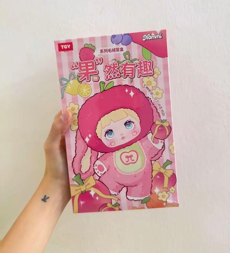 Nommi V3 Fruits Series Vinyl Überraschungs-Actionfigur Sammlerpuppe Taschenanhänger Trendiges Spielzeug Geschenk für alle Altersgruppen