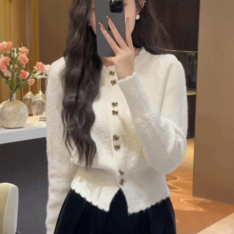 Women's Xiaoxiang-Style Red Knitted Cardigan Jacket - 2024 Spring Collection