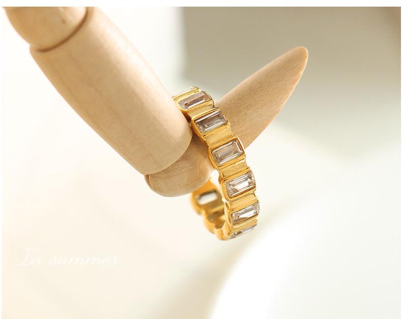 Trending Personalized Zircon Diamond Ring: Gold-Plated Titanium Steel Index Finger Jewelry, Unique and Non-Fading Design.