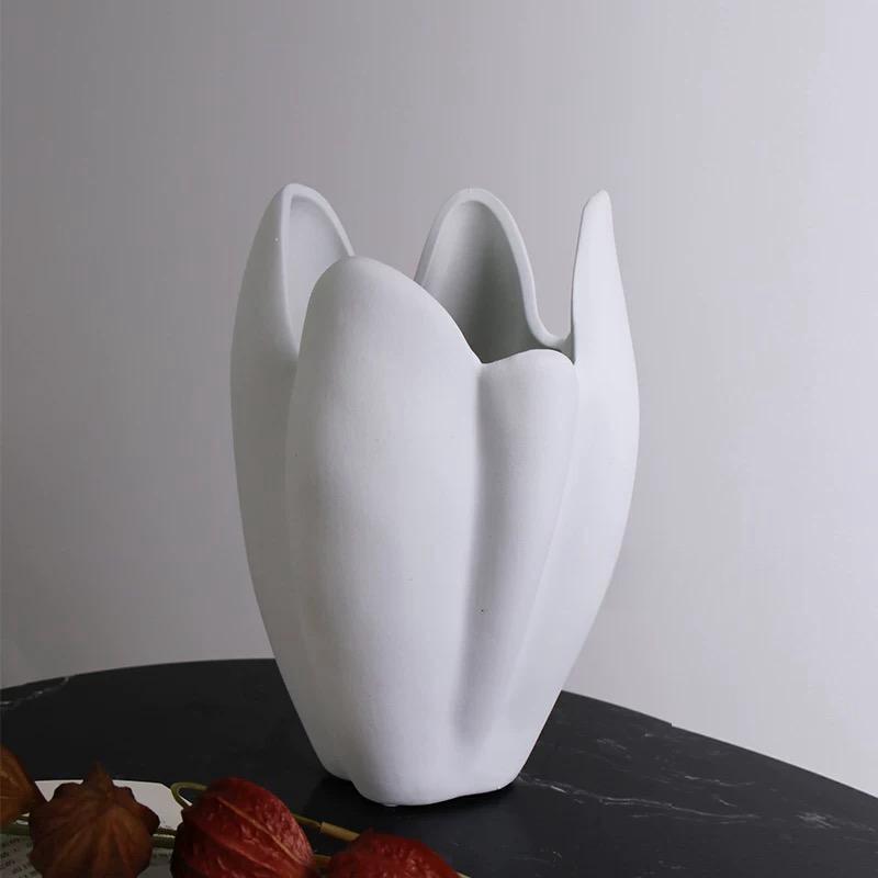 Matte Black Jingdezhen Ceramic Vase - Abstract Flower Arrangement Ornament for Living Room Decor