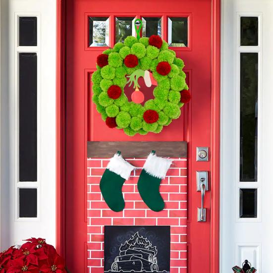 13 Zoll Weihnachtlich Grüner Elfenkranz für die Haustür Plüsch Pompom Ball Kranz mit Hölzerner Elfenhand für Winter Wand Fenster Kamin Tür Baumdeko