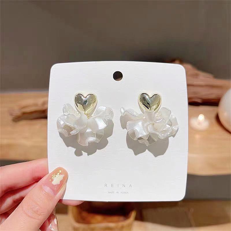 French Vintage Iridescent Rose Petal Earrings - 3D Floral Pearl Studs for Women