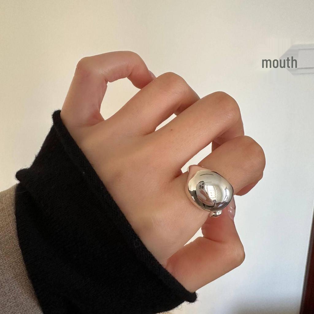 Europäischer und Amerikanischer Unregelmäßiger Eieroberflächen-Heller Ring - Damen Kaltstil Offener Ring, Einfache Persönlichkeit, Internet-Berühmtheit Zeigefinger Mode.