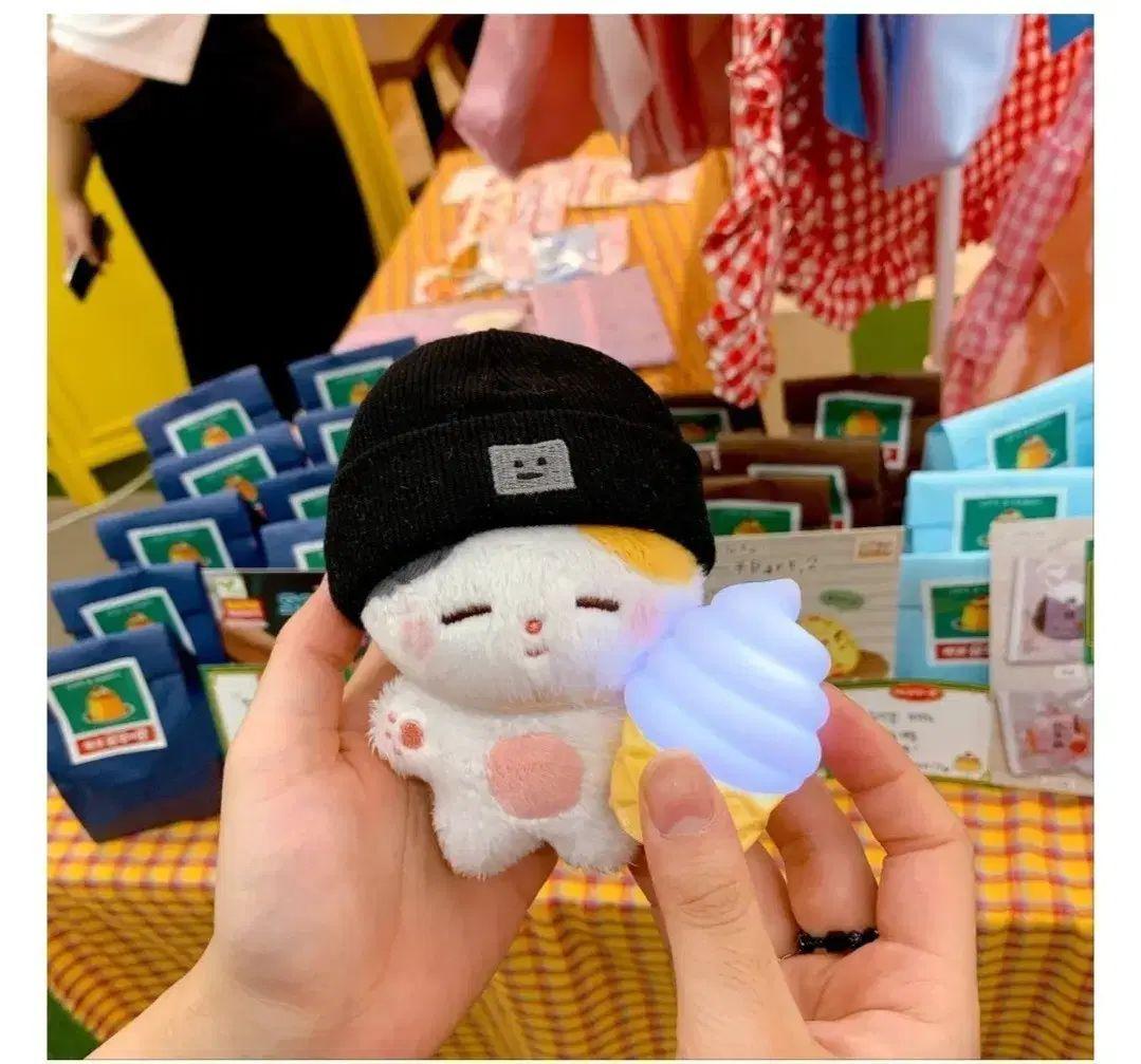 

[USED] Steamed Cat Jimin (BTS)