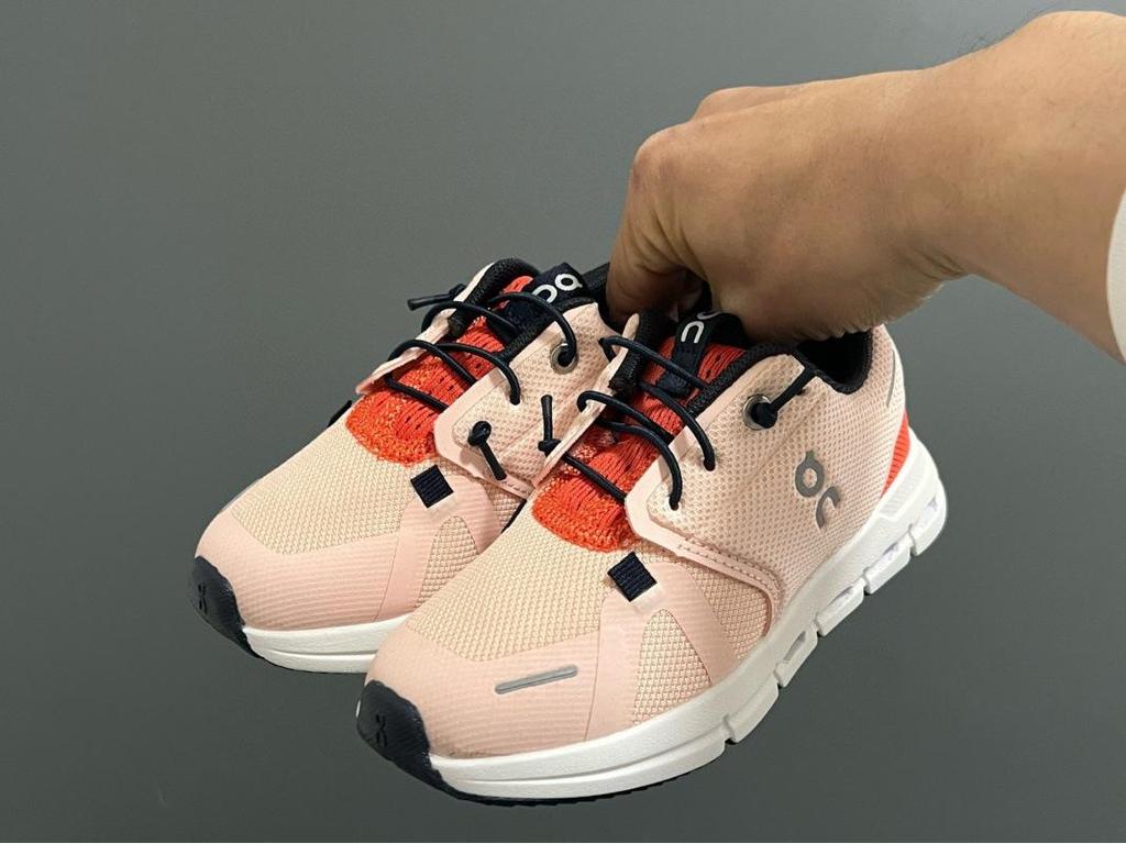 Children's Velcro Mesh Running Shoes - Breathable, No-Tie for Boys and Girls