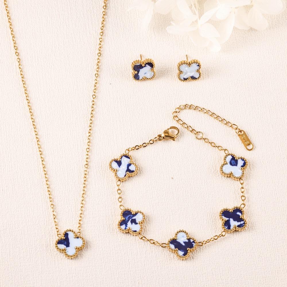 Four-leaf Clover Three-piece Necklace Bracelet and Earring Set - A Luxurious and Colorful Fashion Accessory Set
