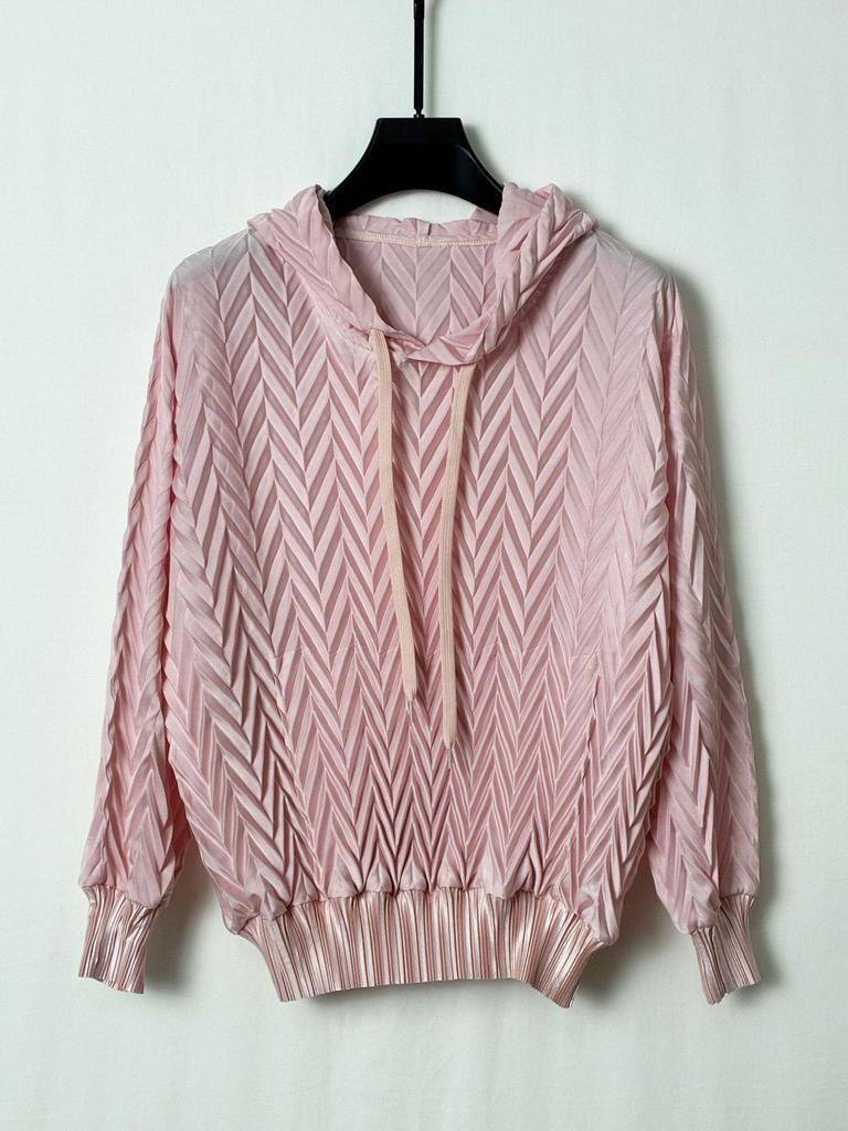 Miyake Style Hooded Pleated Sweatshirt: 2026 Spring Slimming Long Sleeve Pullover for Women