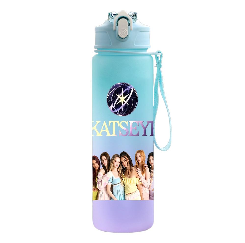 750Ml Water Bottle Anime Cartoon KATSEYE Printed Large Capacity Drinking Cup Portable Outdoor Sports Water Cup Children Kid Gift
