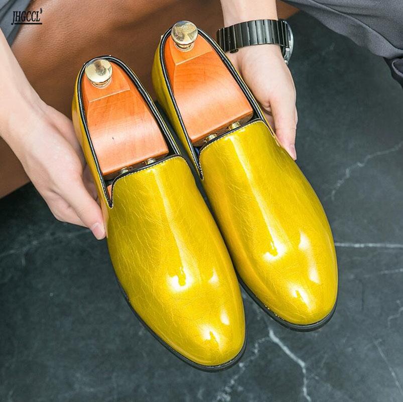 Fashion New wedding shoes high-end glossy casual shoes, ice-crack one-step men's business trendy shoes Zapatos Hombre A19