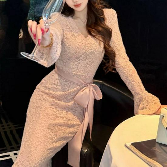 

High-end Sexy V-Neck Lace Bodycon Dress - Slim-Fit, Waist-Cinching, Over-the-Knee for Women 2026 Large