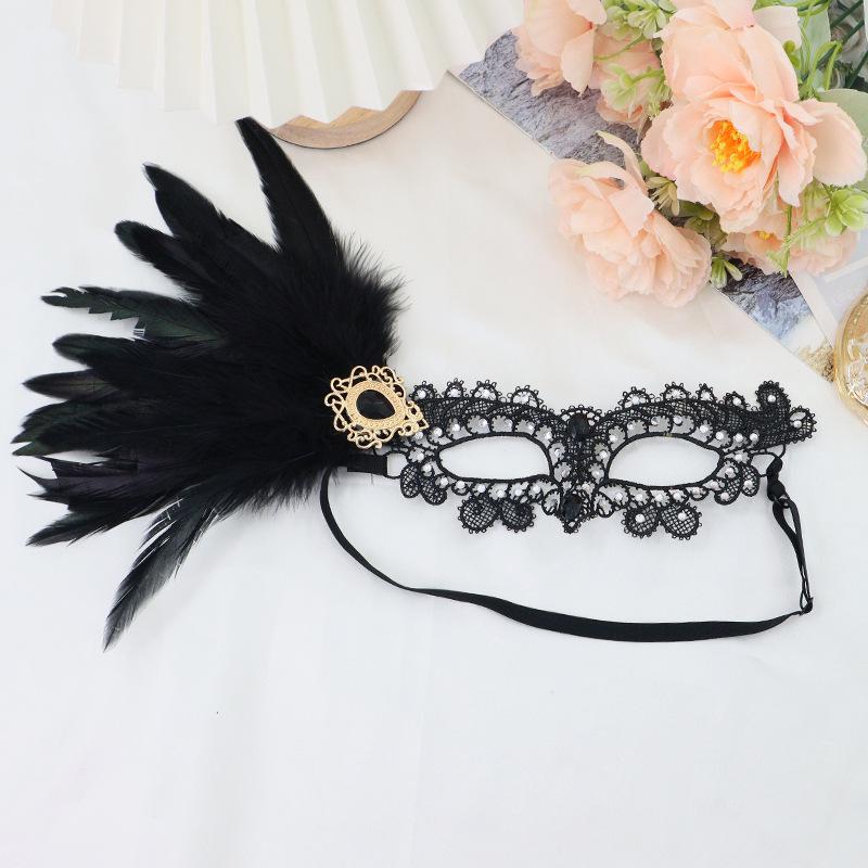 Hot-selling Halloween lace phoenix mask, featuring a sophisticated gradient design, a sexy queen look, and suitable for performances