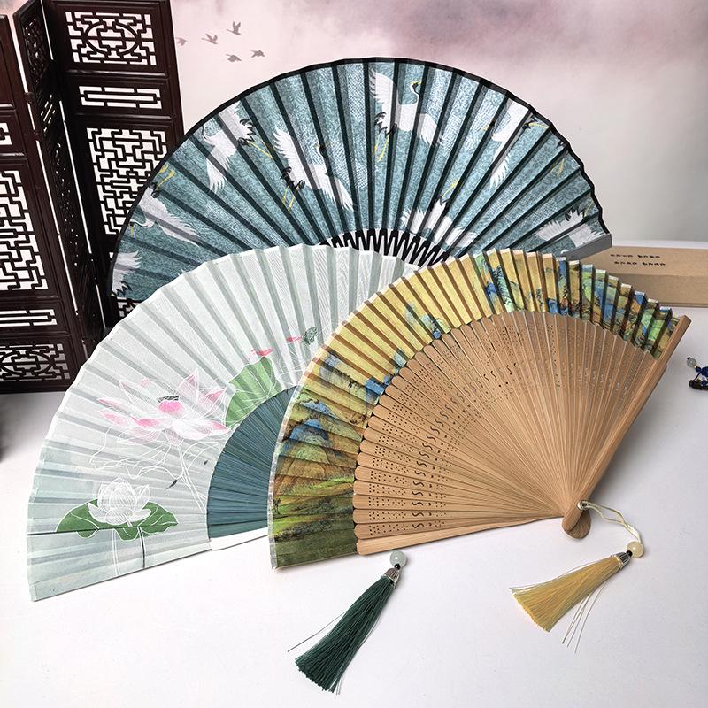 Tradycyjny Chiński Składany Wachlarz Bambusowy do Hanfu i Qipao