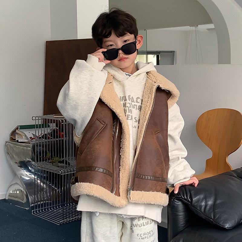 Boys' Retro Lambswool Vest - 2024 Winter Korean Style Warm Sleeveless Jacket for Small and Medium Children