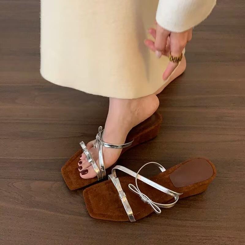 

Fashion Summer New Wedge Sandals Women s Square Toe Open Toe Bow Thin Strap Anti-slip Wear-resistant Kitten Heels 39 серебряный