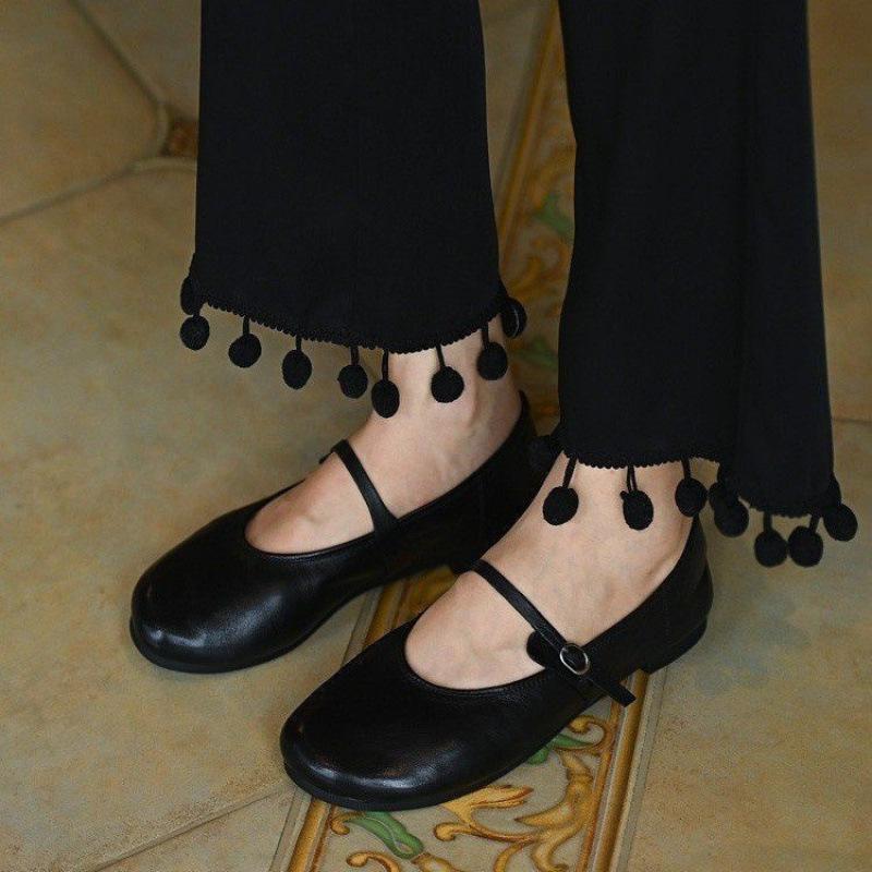 

Versatile fashion soft leather soft sole single shoes women s autumn new round head shallow mouth word with flat temperament Mary Jane shoes 40 чёрный