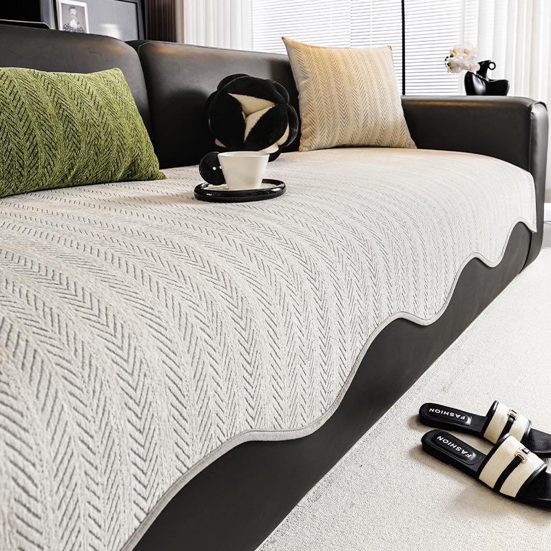 

Special-Shaped Fish Bone Pattern Sofa Cushion Irregular Sofa Cloth Four-Season Universal Light Luxury Non-Slip Sofa Cover Cover 70*70cm