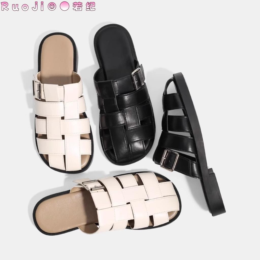 Leather flat bottom square head Roman sandals women's summer 2025 new French retro woven baotou pig cage shoes soft sole tide