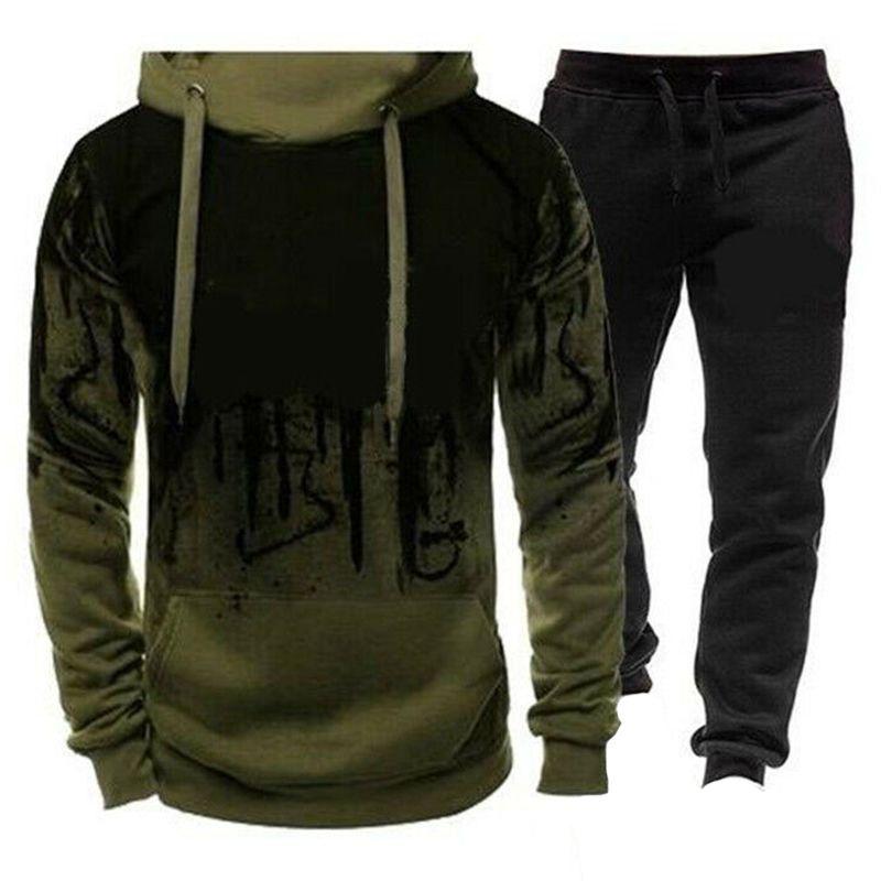 Stylish Men's Tracksuit With Comfortable Hoodie And Relaxed Sweatpants For Everyday Fashion