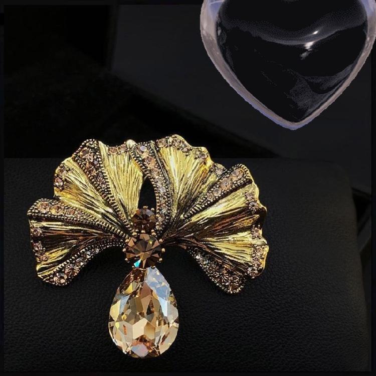 Elegant Gingko Leaf Brooch Pin Unique Lapel Pin Stylish Clothing Jewelry Plant Brooch Pin Suitable for Daily Party Wear