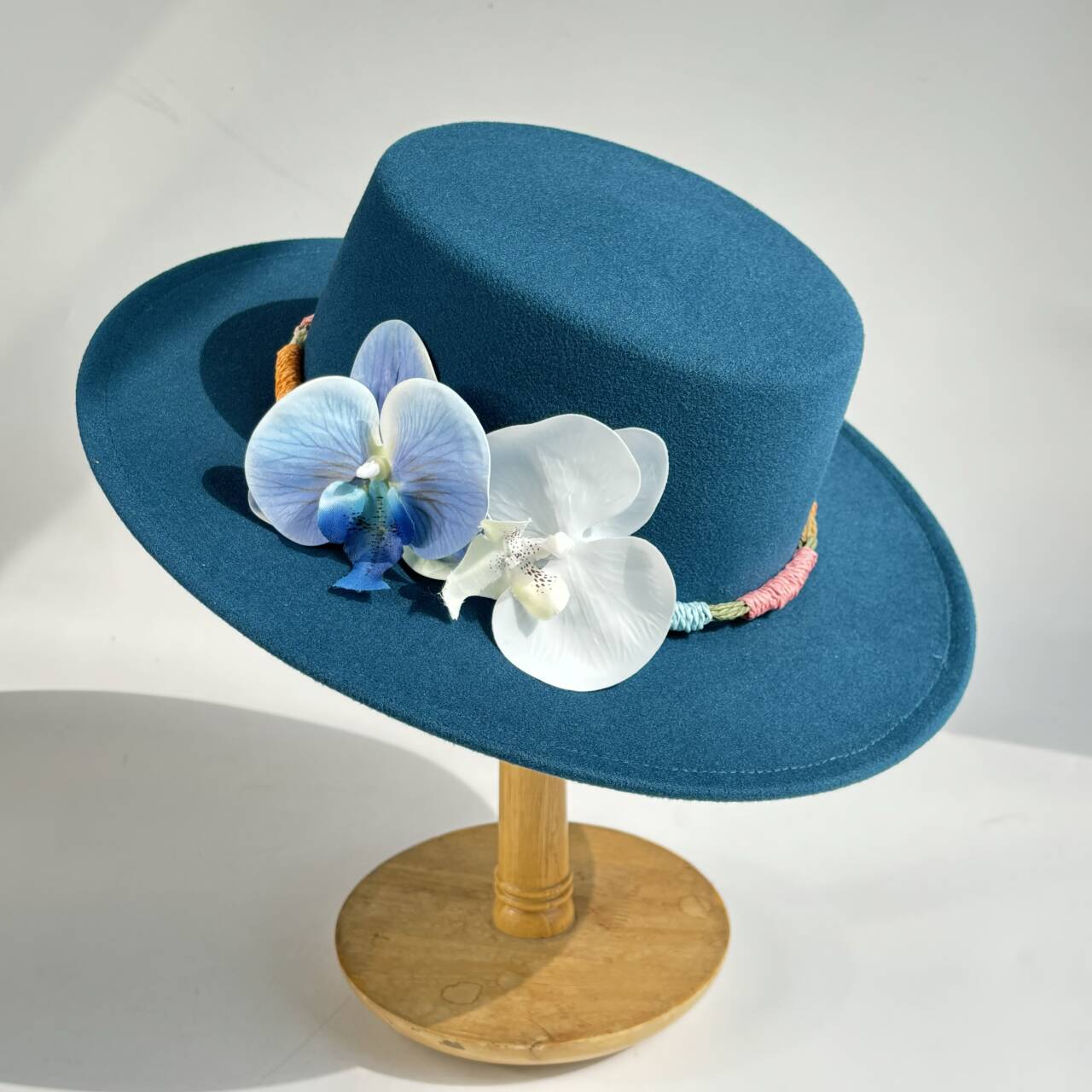 

FedoraHat French-style flat-top hat with orchid flowers, women s autumn/winter vintage and elegant felt hat. M56-58cm