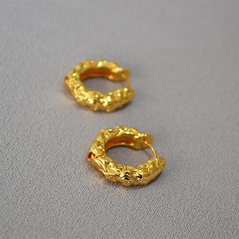 French Cold Wind Lava Concave and Convex Texture Simple Temperament Personalized Design Sense Trendy Ear Buckle Earrings Women L