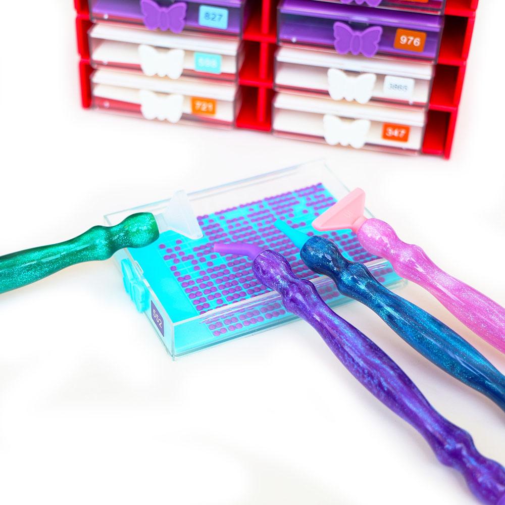 5D Diamond Painting Art Tools Kit - 16pcs Multi-Style Multifunctional Pen Heads,Resin Point Drill Pen,Wax, Storage Tray & Brush