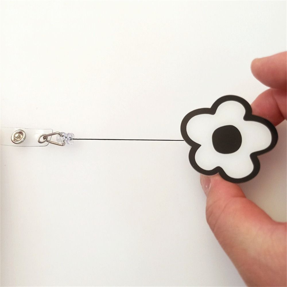 Flower Retractable Badge Holder Name Tag Easy Pull Buckle Kawaii ID Card Holder  Doctor Students