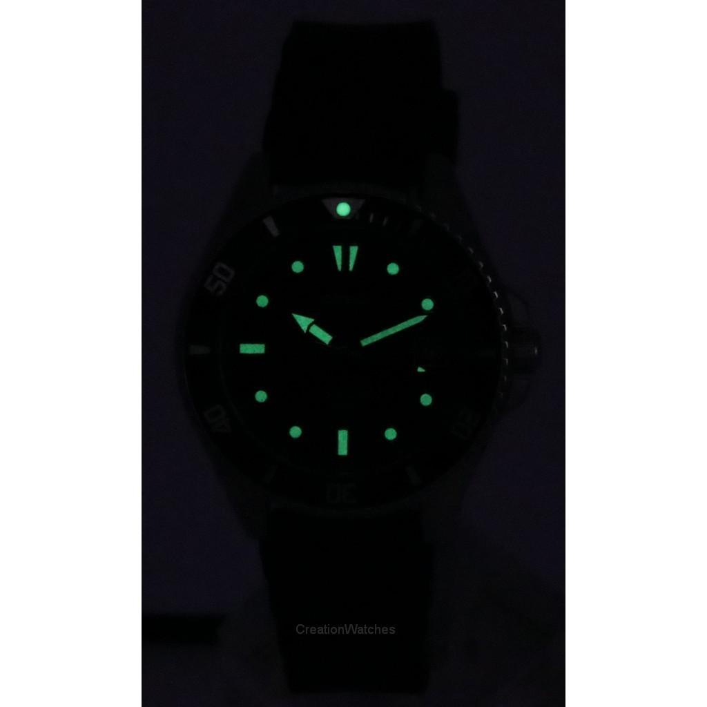 Casio Montre pour homme MDV-10-1A1 à quartz avec bracelet en résine analogique standard et cadran noir