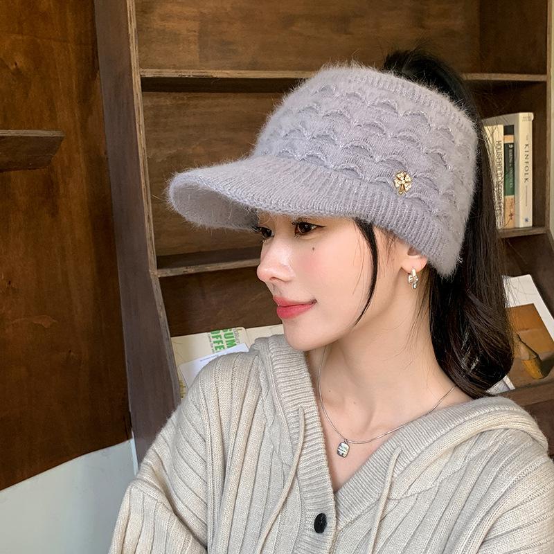 Autumn and Winter Women's Hats Hollow Cap Padded Warm Duck Tongue Cap Cold-proof Knitted Cap Thickened Wool Cap  Beret