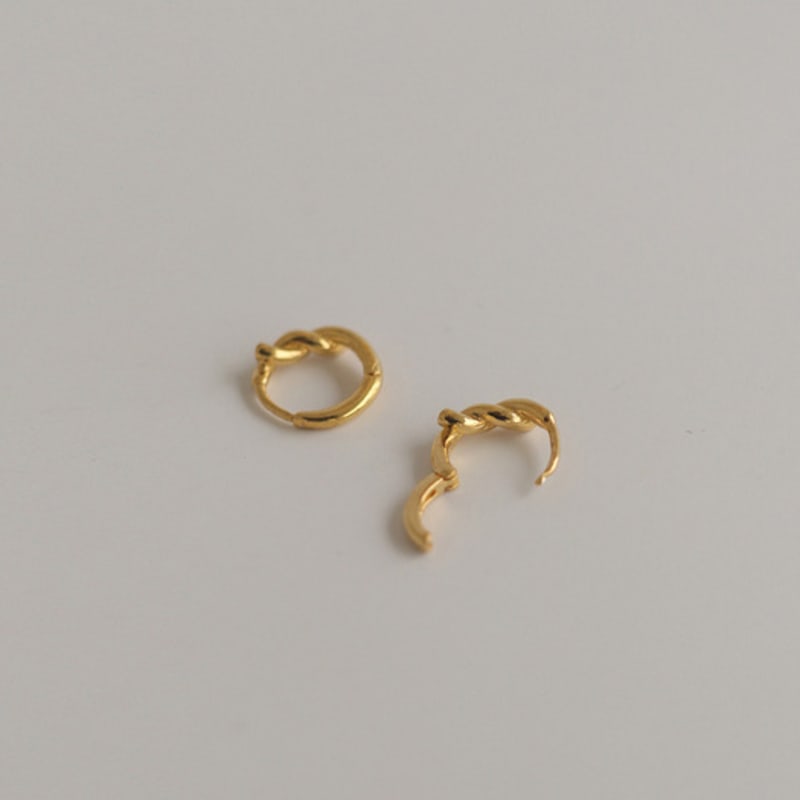 Modernlike 14k Gold-filled Silver Mini Twisted One-touch Earrings