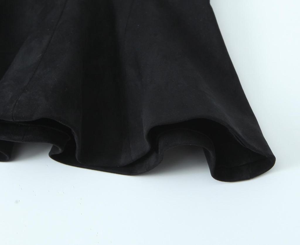 2024 Winter Women's European & American Style Fashion: Simple Short Skirt & Bandeau Top