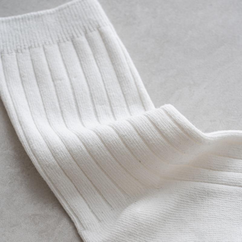Monfoot Women S Wide Ribbed Long Neck SockS White